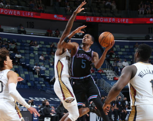  福克斯50分，国王加时胜鹈鹕  